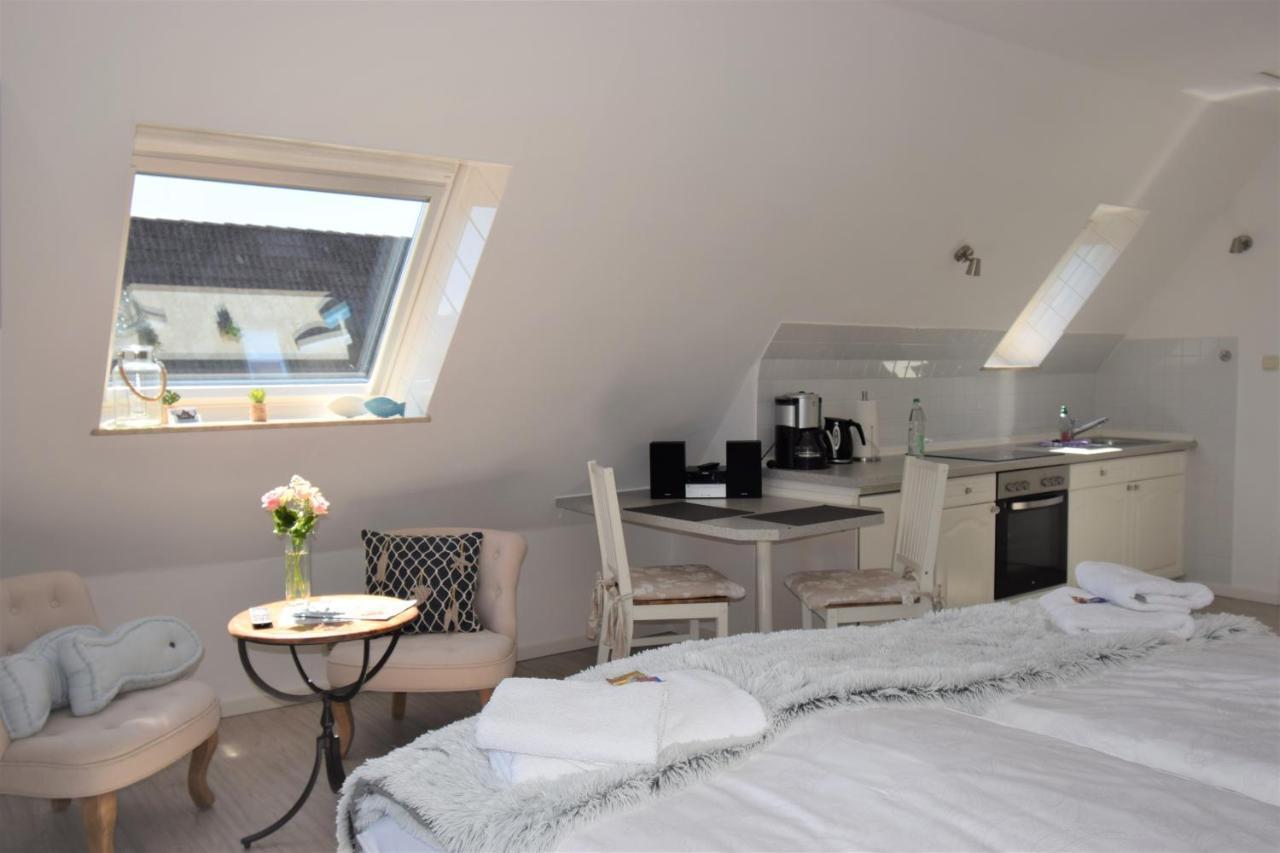 Haus Kaiser Appartement 6 Deichglueck 부숨 외부 사진