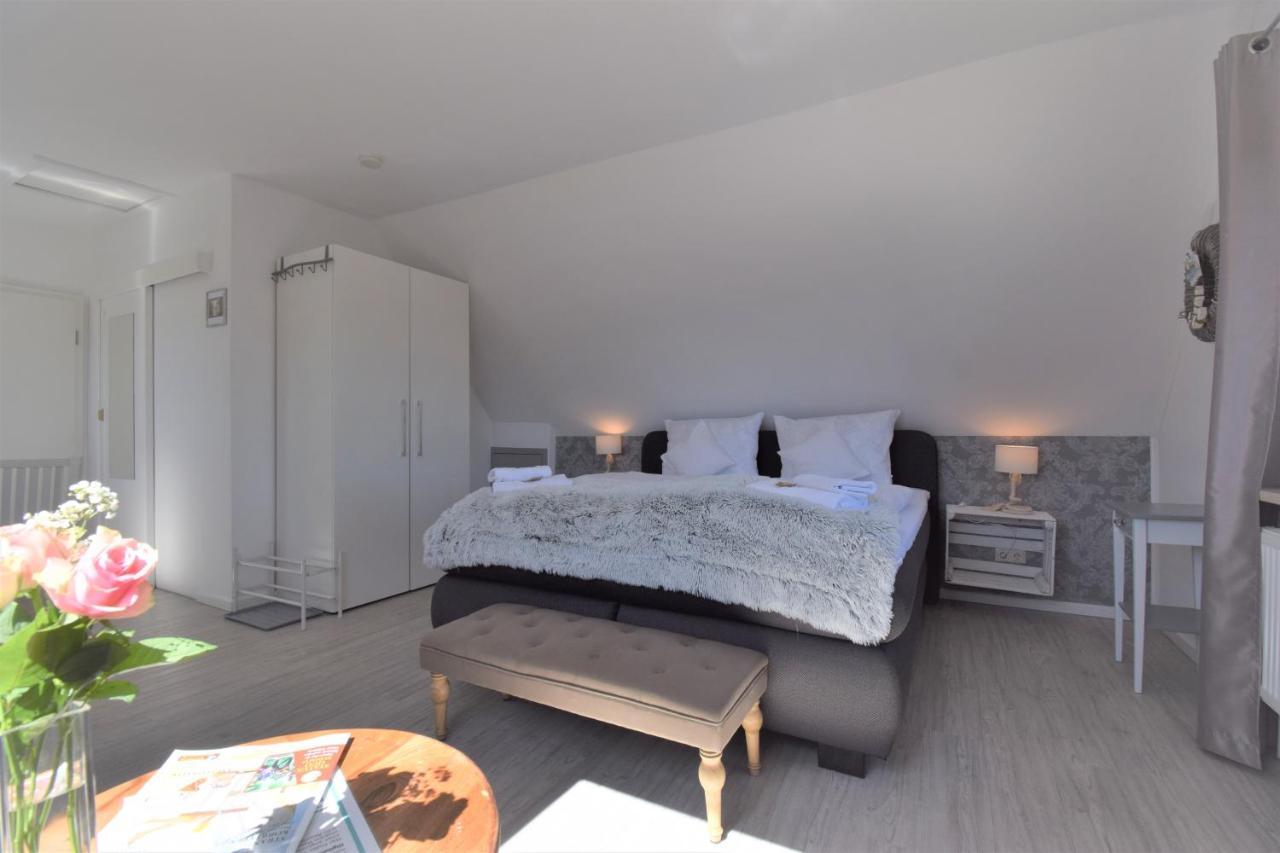 Haus Kaiser Appartement 6 Deichglueck 부숨 외부 사진